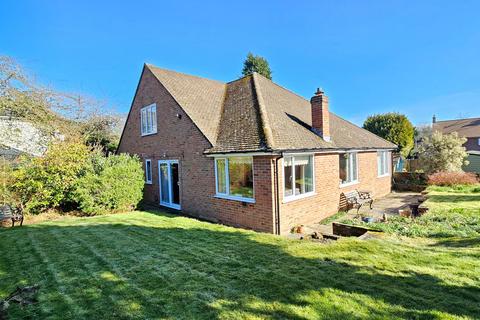 4 bedroom chalet for sale, Bath Road, Newbury RG14