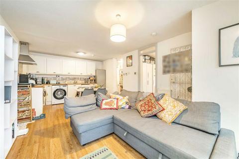 1 bedroom flat for sale, Fenner Close, London SE16