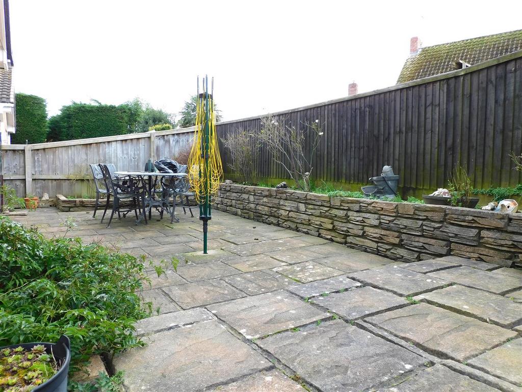 29 scalwell park garden.JPG