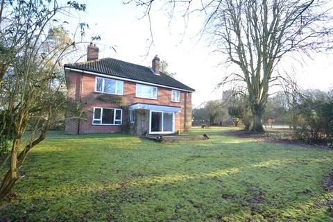 4 bedroom detached house to rent, Honingham Road, Barnham Broom