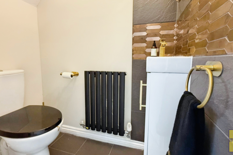 11 Llys Yr Afon, Godrergraig, Swansea, SA9 2BL