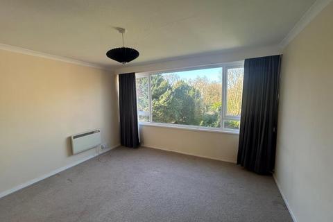 2 bedroom apartment to rent, Eaton Court, Guildford GU1