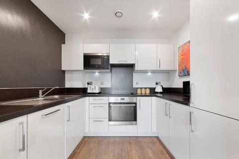 1 bedroom flat to rent, Parkside Court, London, E16