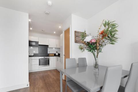 1 bedroom flat to rent, Parkside Court, London, E16