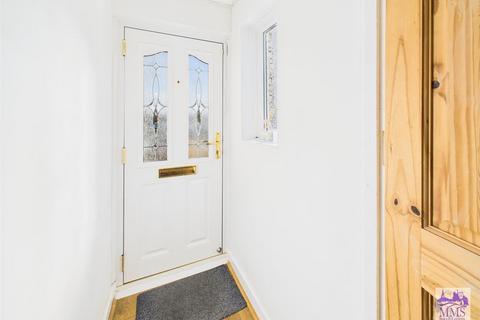 2 bedroom semi-detached house for sale, Cambridge Road, Strood