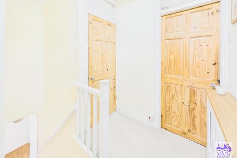1 Cambridge Road, Rochester, ME2 3HW