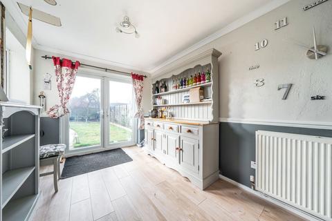 3 bedroom semi-detached house for sale, Pasture Close, Colsterworth, Grantham, NG33 5NA