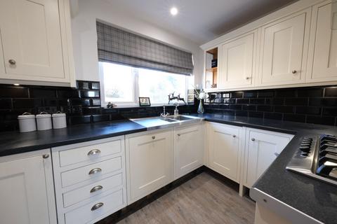 2 bedroom detached bungalow for sale, Bridge End Grove, Grantham