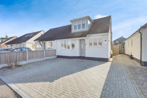 3 bedroom semi-detached house for sale, Louisa Avenue, Benfleet, SS7