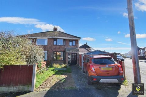 3 bedroom semi-detached house for sale, Park Avenue, Longlevens