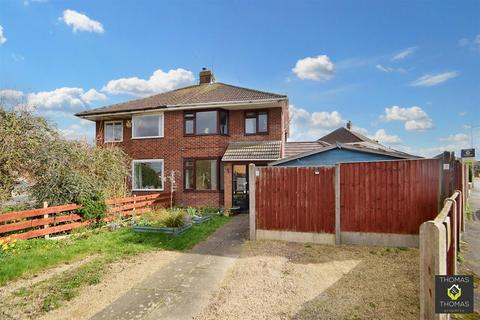 3 bedroom semi-detached house for sale, Park Avenue, Longlevens