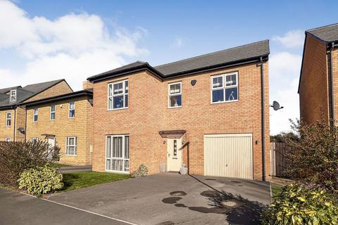 4 bedroom detached house for sale, Fraser Way, Wakefield WF1