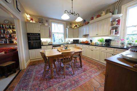 4 bedroom detached house for sale, Church Street, Langham