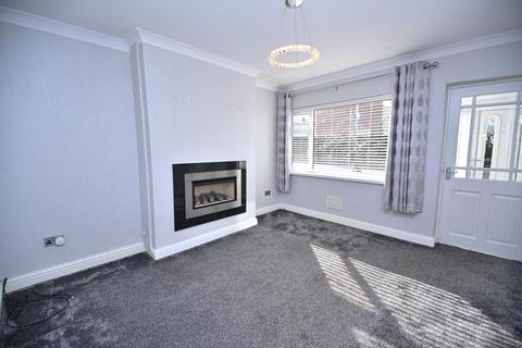 4 bedroom semi-detached house to rent, Heathfield Drive, Bolton, Lancashire, BL3 3RN