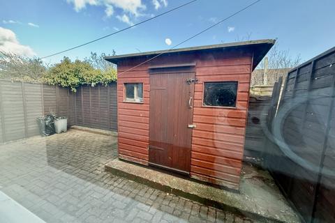 3 bedroom terraced house to rent, Spenser Walk, South Shields