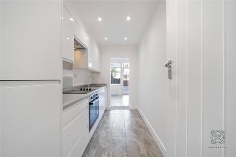 5 bedroom terraced house to rent, Berwick Road, London, N22