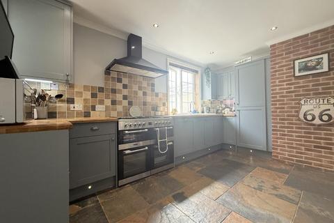 4 bedroom detached house for sale, Henley Road, Taunton TA1