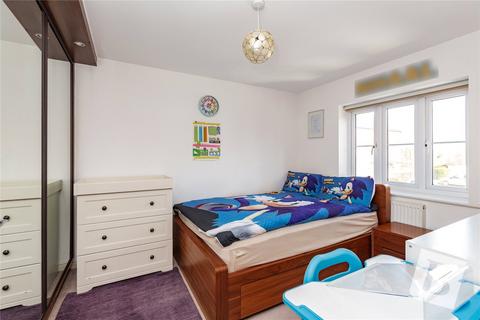 44 Quarry Close, Gravesend, DA11 0GA