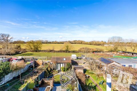 7, Liberty Cottages North Road, Havering-atte-bower, Romford, RM4 1QA