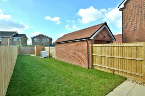 2 bedroom semi-detached house for sale, Platinum Way, Corfe Mullen, BH21 3EX