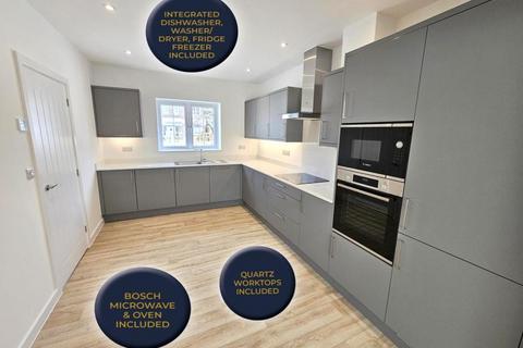 3 bedroom semi-detached house for sale, Platinum Way, Corfe Mullen, BH21 3EX