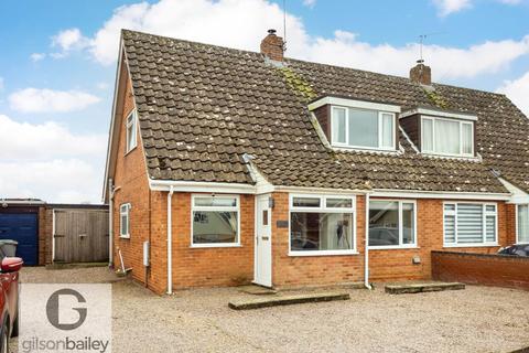 4 bedroom semi-detached house for sale, Manor Ridge, Norwich NR13