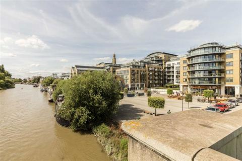 2 bedroom flat to rent, Kew Bridge Road, Brentford TW8