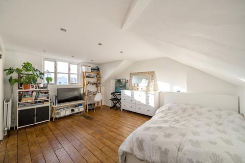 22 Milner Road, Kingston Upon Thames, KT1 2AU
