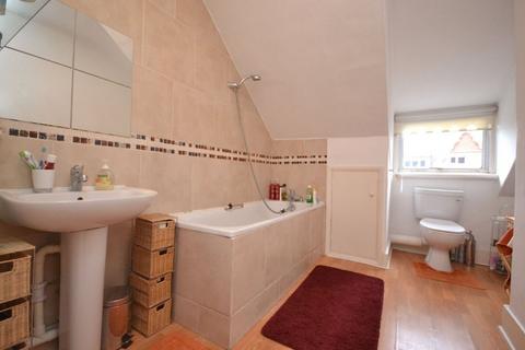 1 bedroom flat to rent, Church Crescent, Muswell Hill, N10