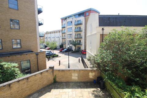 House share to rent, 20 Busby Place, London NW5