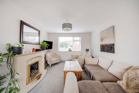 25 Beech Road, Oakham, LE15 6DG