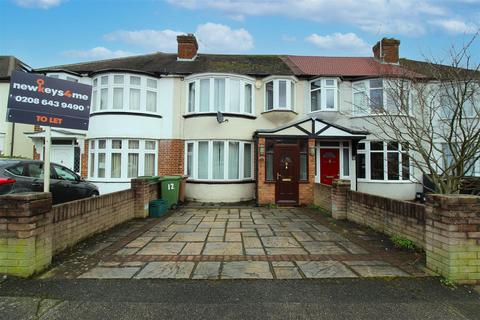 3 bedroom house to rent, Chertsey Drive, Cheam, Sutton