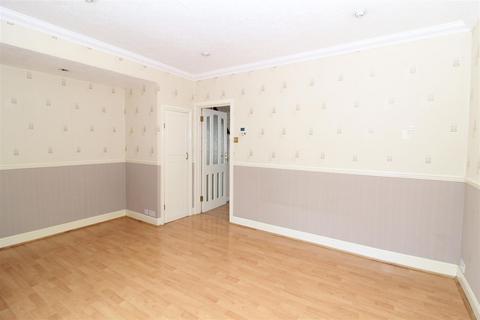 3 bedroom house to rent, Chertsey Drive, Cheam, Sutton