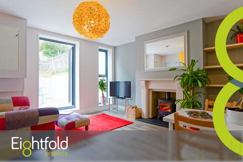 2 bedroom flat to rent, Tisbury Road, Hove