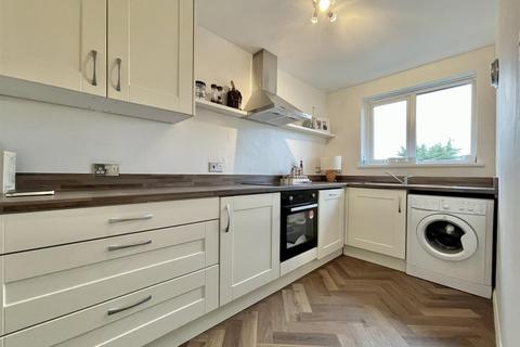 2 bedroom apartment to rent, Ladybridge Road, Cheadle SK8