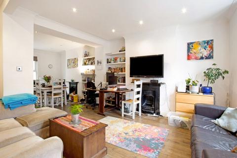 3 bedroom terraced house to rent, Adelaide Grove, London, W12