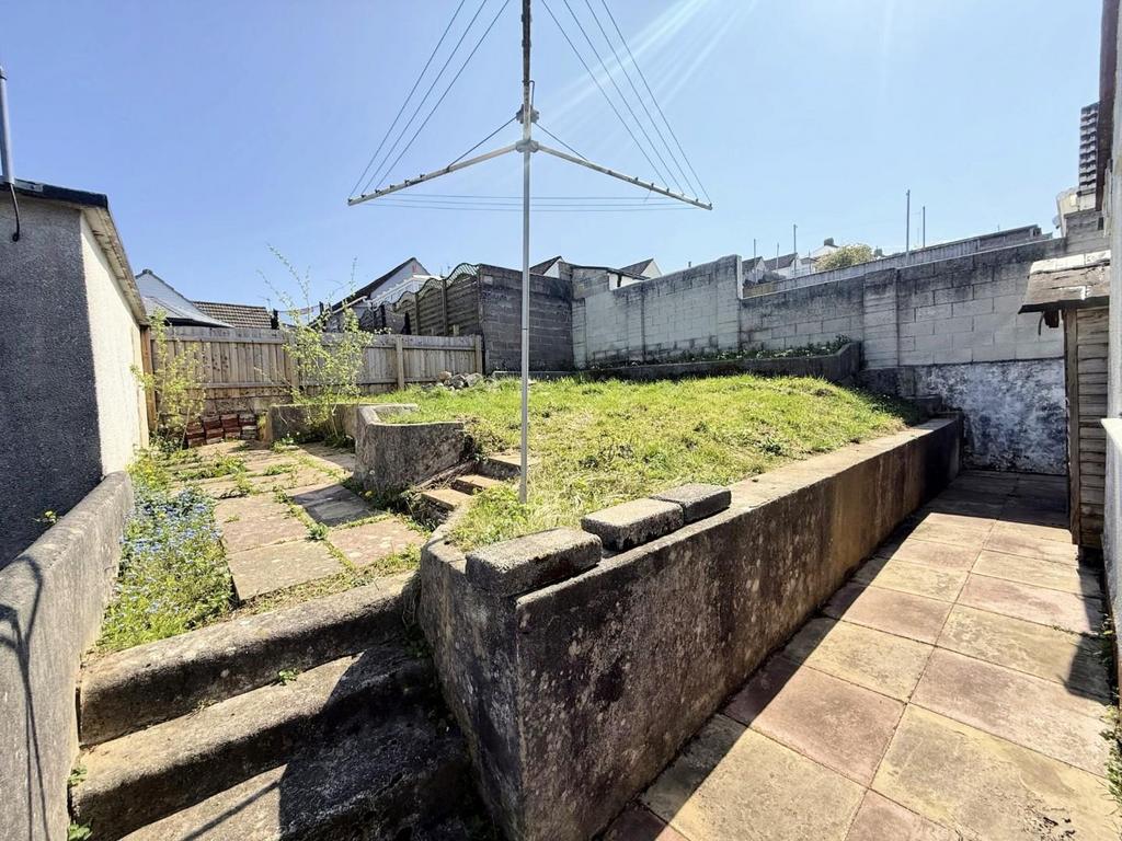 Hollycroft rear1 .JPG