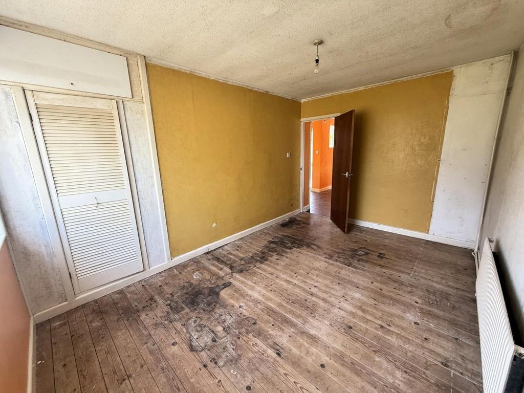 Hollycroft bed 1!.JPG