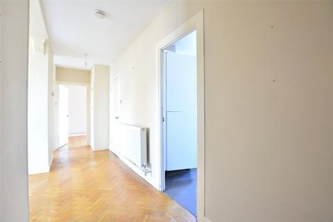 2 bedroom apartment to rent, The Lawns, Lee Terrace, London, SE3