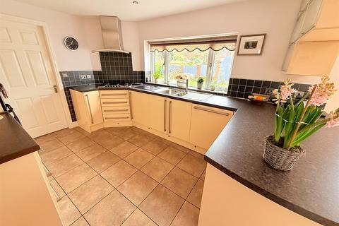 4 bedroom detached house for sale, Whalley Road, Great Harwood, Blackburn