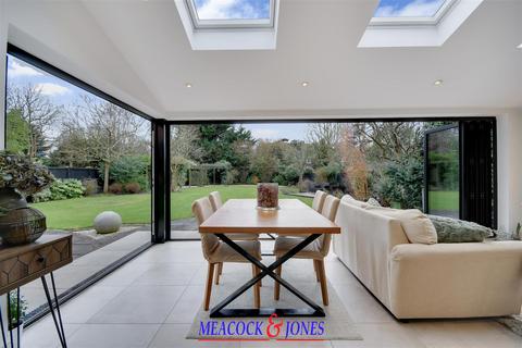 5 bedroom detached house for sale, D'arcy Close, Hutton, Brentwood