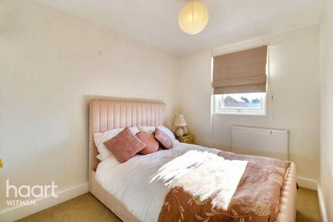 86 Allectus Way, Witham, CM8 1NY
