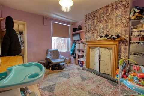 3 bedroom terraced house for sale, Alfreton Road, Sutton In Ashfield NG17