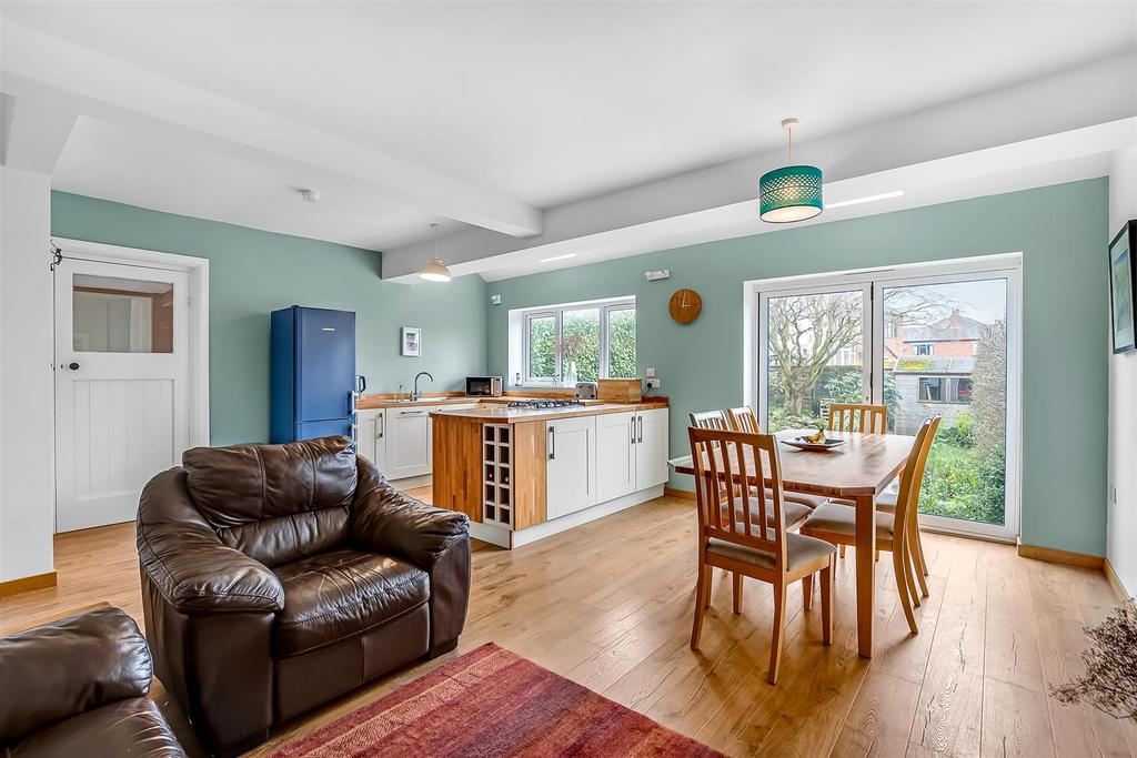 Living &amp; Dining Kitchen