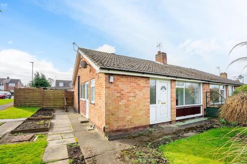 2 bedroom semi-detached bungalow for sale, Eastlands Avenue, York