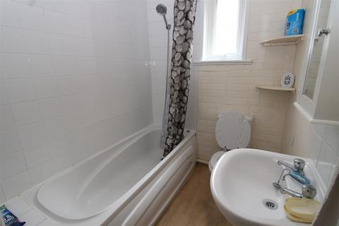 1 bedroom flat to rent, East Ham Road, Littlehampton, West Sussex