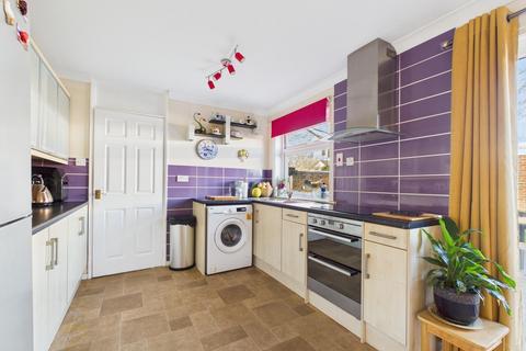 41 Dover Close, Basingstoke, RG23 8EQ