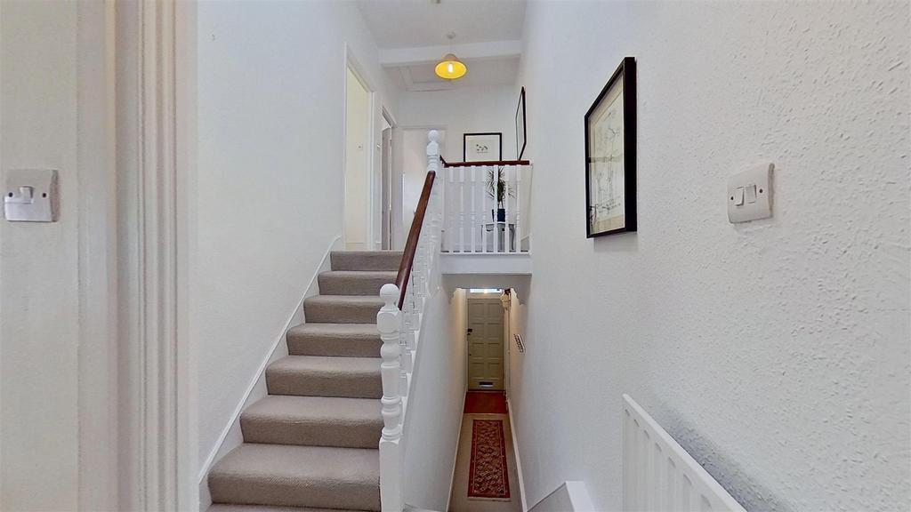 Daphne-Street-Earlsfield-SW18-03272025 155405.jpg