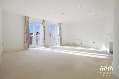 2 bedroom apartment to rent, Eversley Park, Folkestone CT20