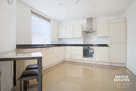 2 bedroom apartment to rent, Eversley Park, Folkestone CT20